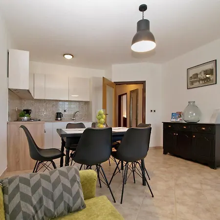 Stinjan 1868 * 풀라