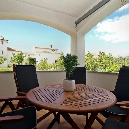 Apartamento Stinjan 1868