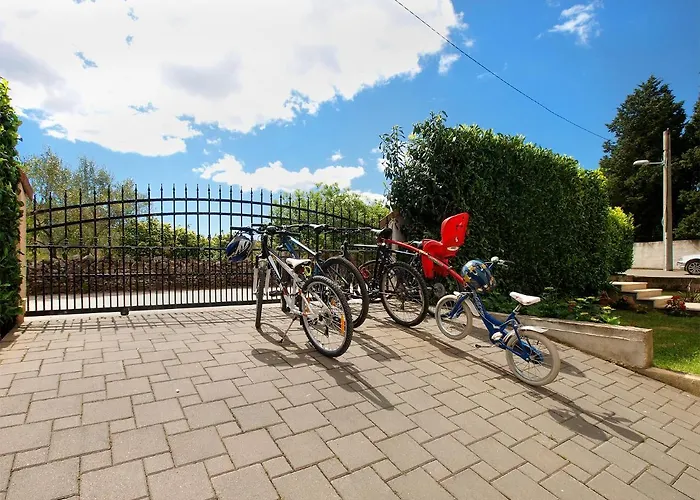 Stinjan 1868 דירה *