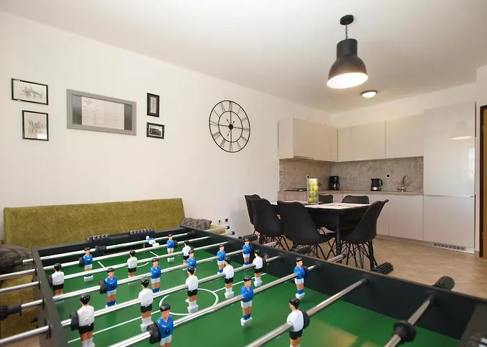 Stinjan 1868 פולה